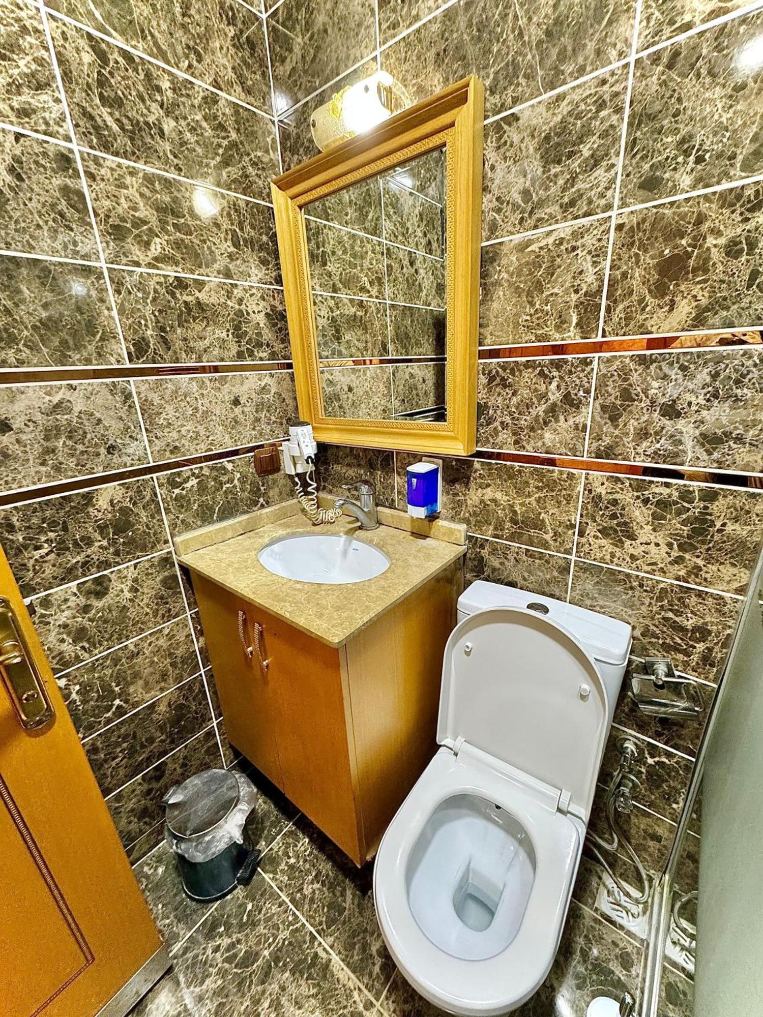 Grand Papirus Hotel Стамбул Экстерьер фото